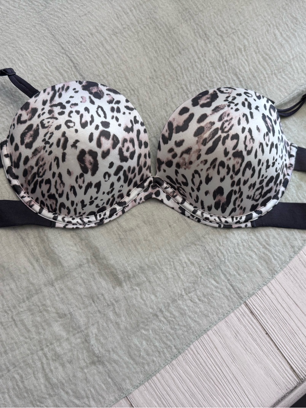 Victoria's Secret Leopard-Print Push-Up Bra in Black and Cream